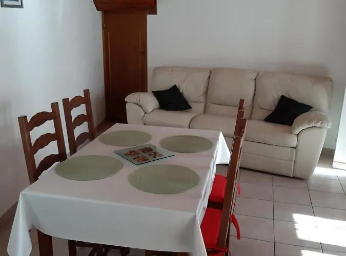 Hébergement de vacances Maison Des Trois Ormeaux *